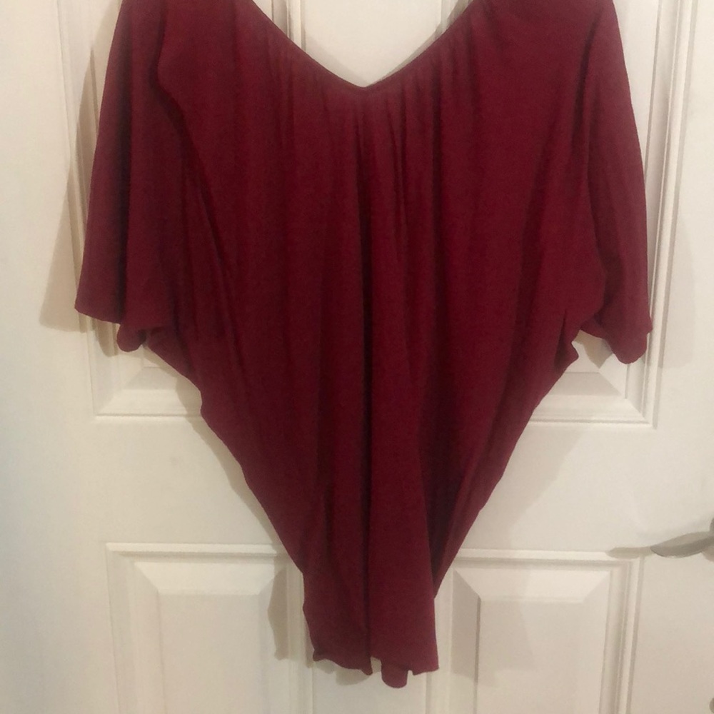 Red top - Picture 7 of 7